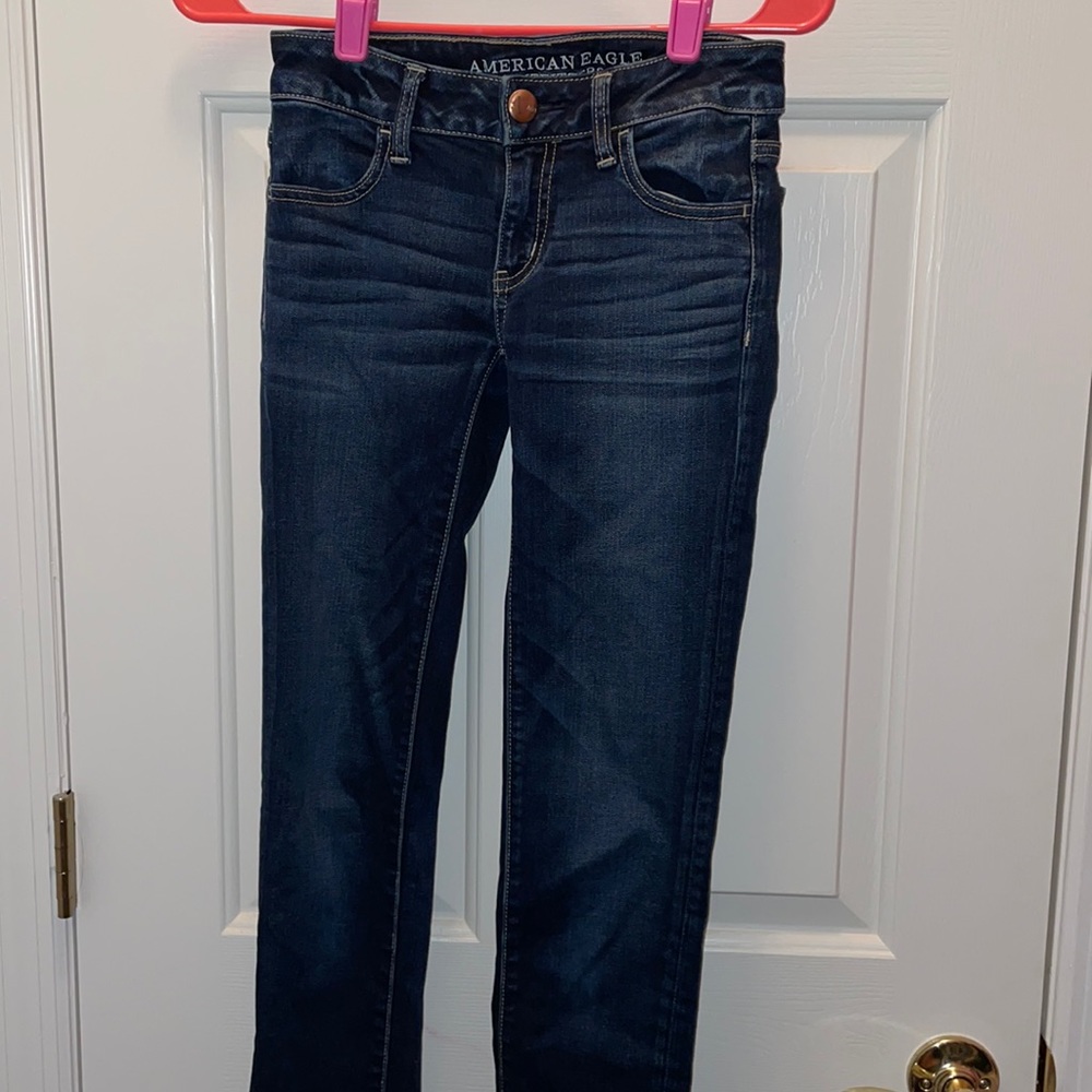 SIZE:0 long. American Eagle low-rise Jeans